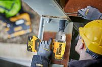 Гайковерт ударный аккумуляторный бесщеточный DeWALT DCF900N