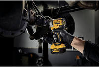 Гайковерт ударный аккумуляторный бесщеточный DeWALT DCF901P2