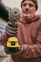 Гайковерт ударный аккумуляторный STANLEY FATMAX SFMCF940B