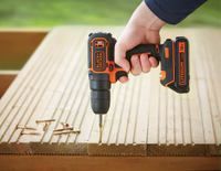 Дрель-шуруповерт аккумуляторная BLACK+DECKER BDCD18
