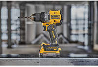 Дрель-шуруповёрт аккумуляторная бесщеточная DeWALT DCD800E1T