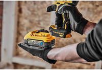 Дрель-шуруповёрт аккумуляторная бесщеточная DeWALT DCD800H2T