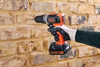 Дрель-шуруповерт аккумуляторная ударная BLACK+DECKER BCD003C1