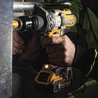 Дрель-шуруповерт аккумуляторная бесщеточная ударная DeWALT DCD996P3