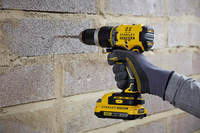 Дрель-шуруповерт аккумуляторная бесщеточная ударная STANLEY FATMAX SFMCD721D2K