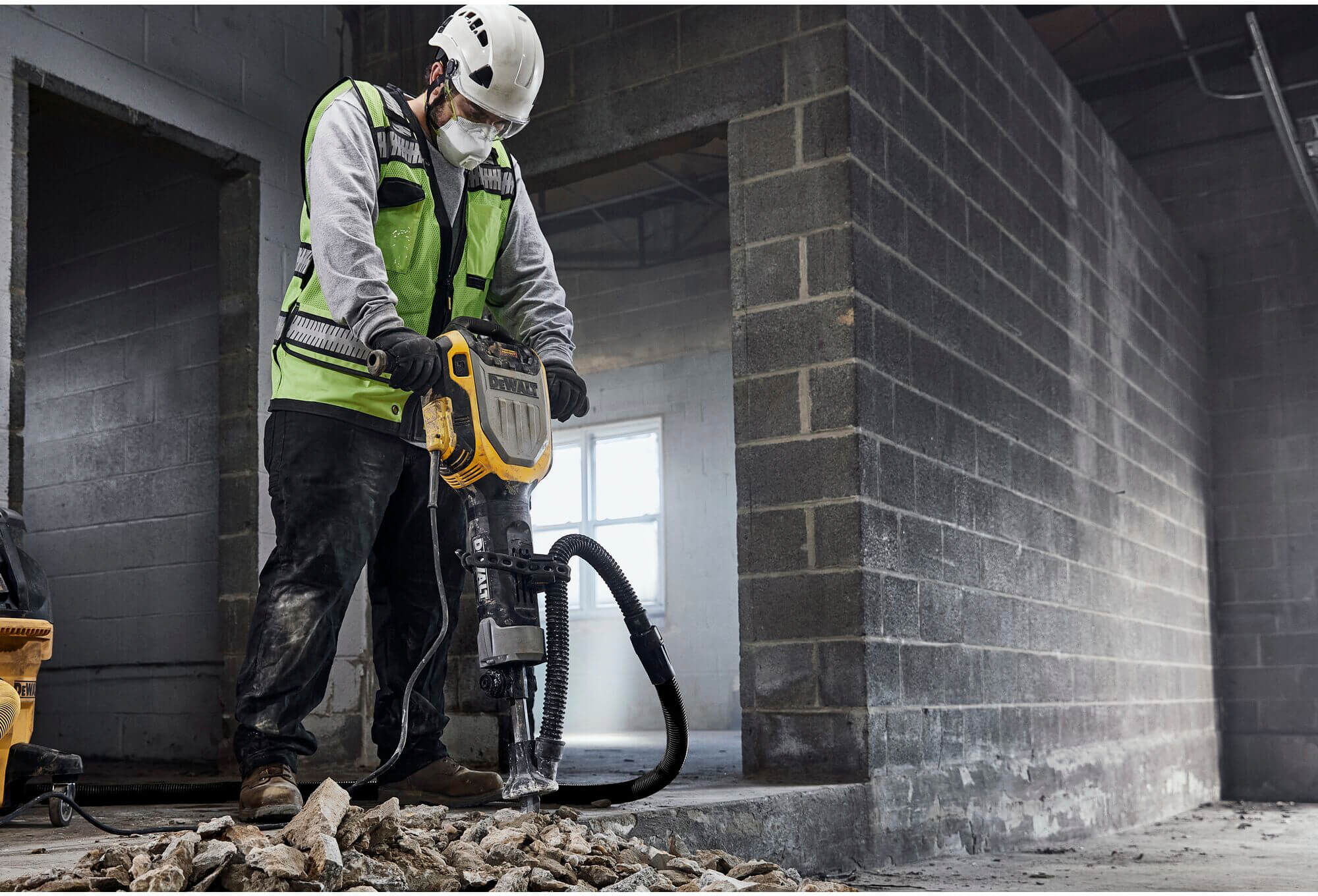 Отбойный молоток бесщеточный DeWALT D25966