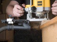 Фрезер сетевой DeWALT DW621KT