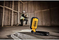 Фонарь светодиодный аккумуляторный DeWALT DCL182