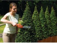 Кусторез-ножницы аккумуляторные BLACK+DECKER GSL700