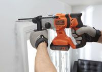 Перфоратор аккумуляторный SDS-Plus BLACK+DECKER BCD900D1S