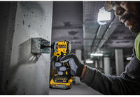 Шуруповерт ударный аккумуляторный бесщеточный DeWALT DCF850E2T