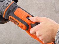 Шлифмашина угловая - болгарка аккумуляторная BLACK+DECKER BCG720N