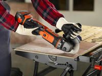 Шлифмашина угловая - болгарка аккумуляторная BLACK+DECKER BCG720N
