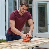 Шлифмашина вибрационная сетевая BLACK+DECKER BEW220