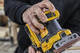 Шлифмашина вибрационная аккумуляторная DeWALT DCW200N