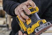 Шлифмашина вибрационная аккумуляторная DeWALT DCW200NT