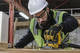 Шлифмашина вибрационная аккумуляторная DeWALT DCW200NT