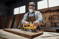 Шлифмашина ленточная аккумуляторная бесщеточная DeWALT DCW220P2