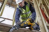 Пила сабельная аккумуляторная бесщеточная DeWALT DCS389N
