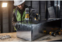 Аккумуляторный заклепочный пистолет бесщеточный DeWALT DCF414NT