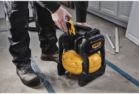 Аккумуляторный компрессор DeWALT DCC1018N