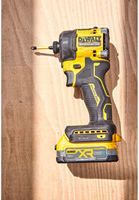 Шуруповерт ударный гидравлический аккумуляторный бесщеточный DeWALT DCF870E2T
