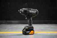 Гайковерт ударный аккумуляторный бесщеточный McLaren F1 TEAM SPECIAL EDITION DeWALT DCF99MP2T