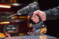 Дрель-шуруповёрт ударная McLaren F1 TEAM SPECIAL EDITION DeWALT DCD86MM1T